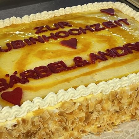 Kuchen mit Mandelsplittern